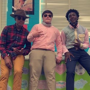 Meet your Posher, Elijah